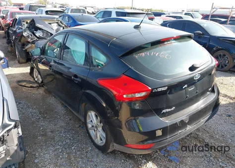 2015 Ford Focus Se z USA, uszkodzony, nr VIN 1FADP3K2XFL263655